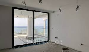 Nově ve výstavbě Penthouse Limassol