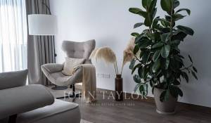 Nově ve výstavbě Penthouse Mouttagiaka
