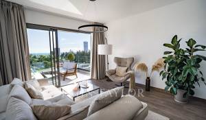 Nově ve výstavbě Penthouse Mouttagiaka