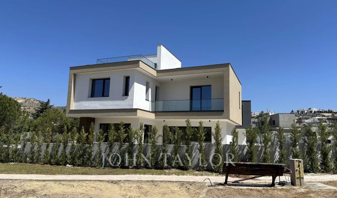 Nově ve výstavbě Dodání 06/26 Agios Tychonas