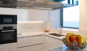 Prodej Byt Mouttagiaka