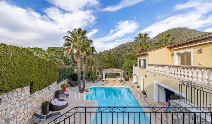 Prodej Dům Les Adrets-de-l'Estérel