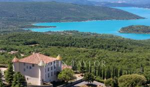 Prodej hrad Aiguines