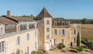 Prodej hrad Langon