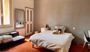 Prodej hrad Saint-Saturnin-lès-Apt