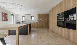 Prodej Mas Ménerbes