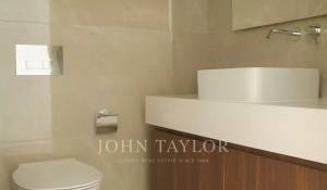 Prodej Servisní byt Agios Tychonas