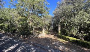 Prodej Stavební pozemky Cabrières-d'Avignon