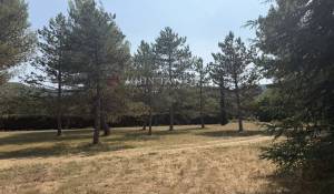 Prodej Stavební pozemky Ménerbes