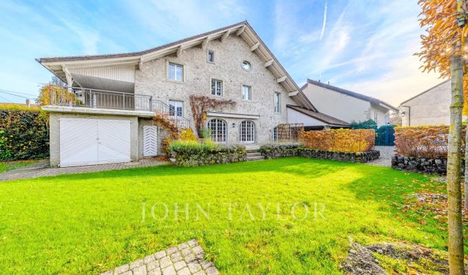 Prodej Vesnický dům Chéserex