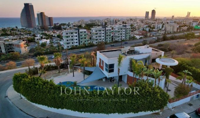 Prodej Vila Mouttagiaka