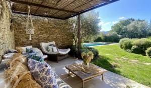 Prodej Vlastnictví Cabrières-d'Avignon