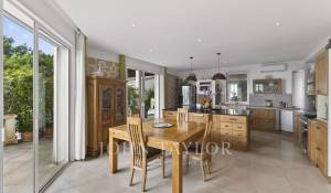 Prodej Vlastnictví Ceyreste