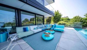 Prodej Vlastnictví Cologny