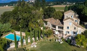 Prodej Vlastnictví La Garde-Adhémar