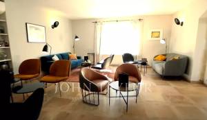 Prodej Vlastnictví La Garde-Adhémar