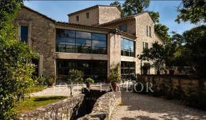 Prodej Vlastnictví La Garde-Adhémar