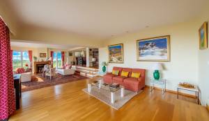 Prodej Vlastnictví Yens