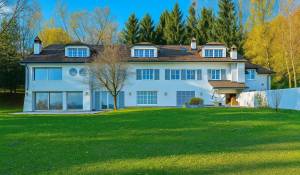 Prodej Vlastnictví Yens