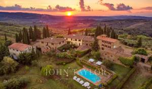 Prodej Vlastnost vinice Greve in Chianti