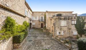 Prodej zámek Escorca