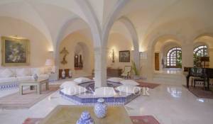 Prodej zámek Puigpunyent