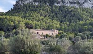 Prodej zámek Puigpunyent