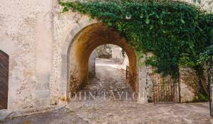 Prodej zámek Puigpunyent