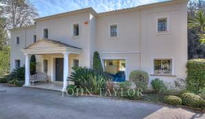 Pronájem Dům Valbonne