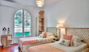 Pronájem Dům Valbonne