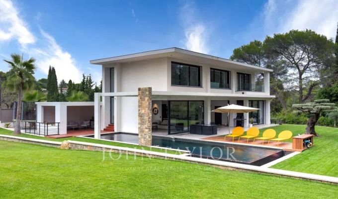 Pronájem Dům Valbonne