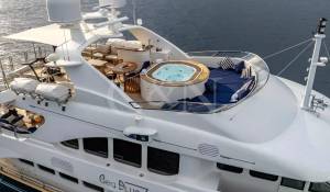 Pronajem Motorová jachta 