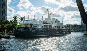 Pronajem Motorová jachta 