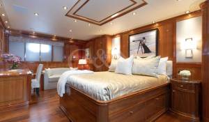 Pronajem Motorová jachta 