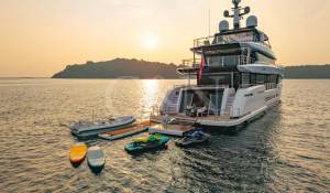 Pronajem Motorová jachta 