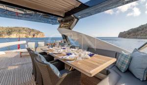 Pronajem Motorová jachta 