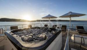 Pronajem Motorová jachta 