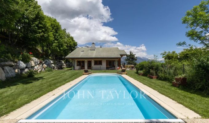 Sezónní pronájem Chalet Crans-Montana