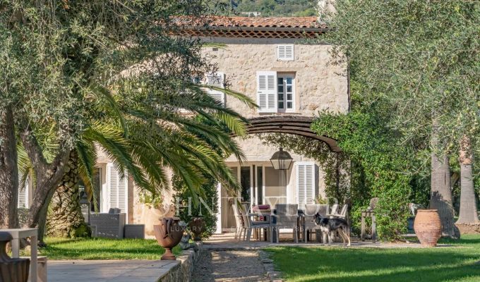 Sezónní pronájem Dům Grasse