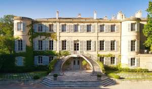 Sezónní pronájem hrad Les Baux-de-Provence