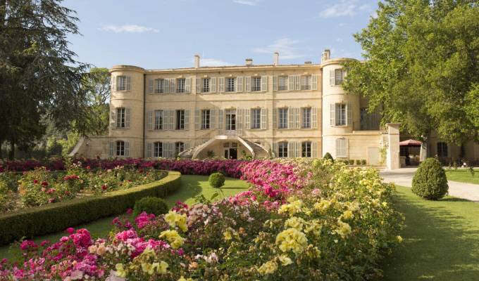 Sezónní pronájem hrad Les Baux-de-Provence