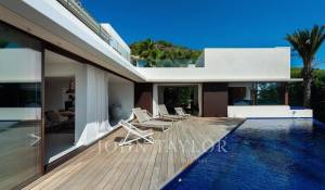 Sezónní pronájem Vila Cap Martinet