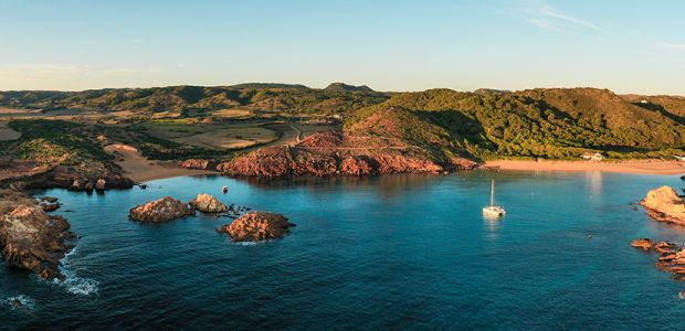 Luxusní realitní kancelár MENORCA