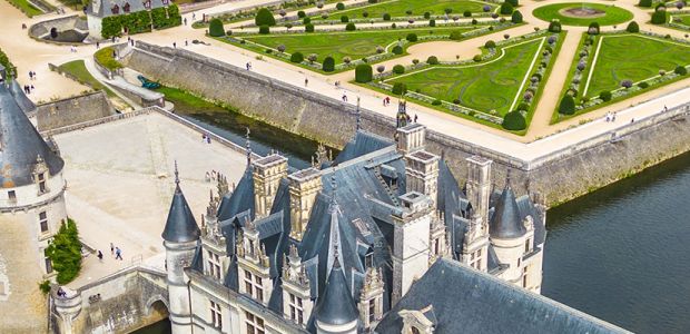 Luxusní realitní kancelár VAL DE LOIRE